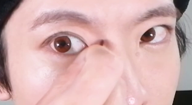 ノーズシャドウ